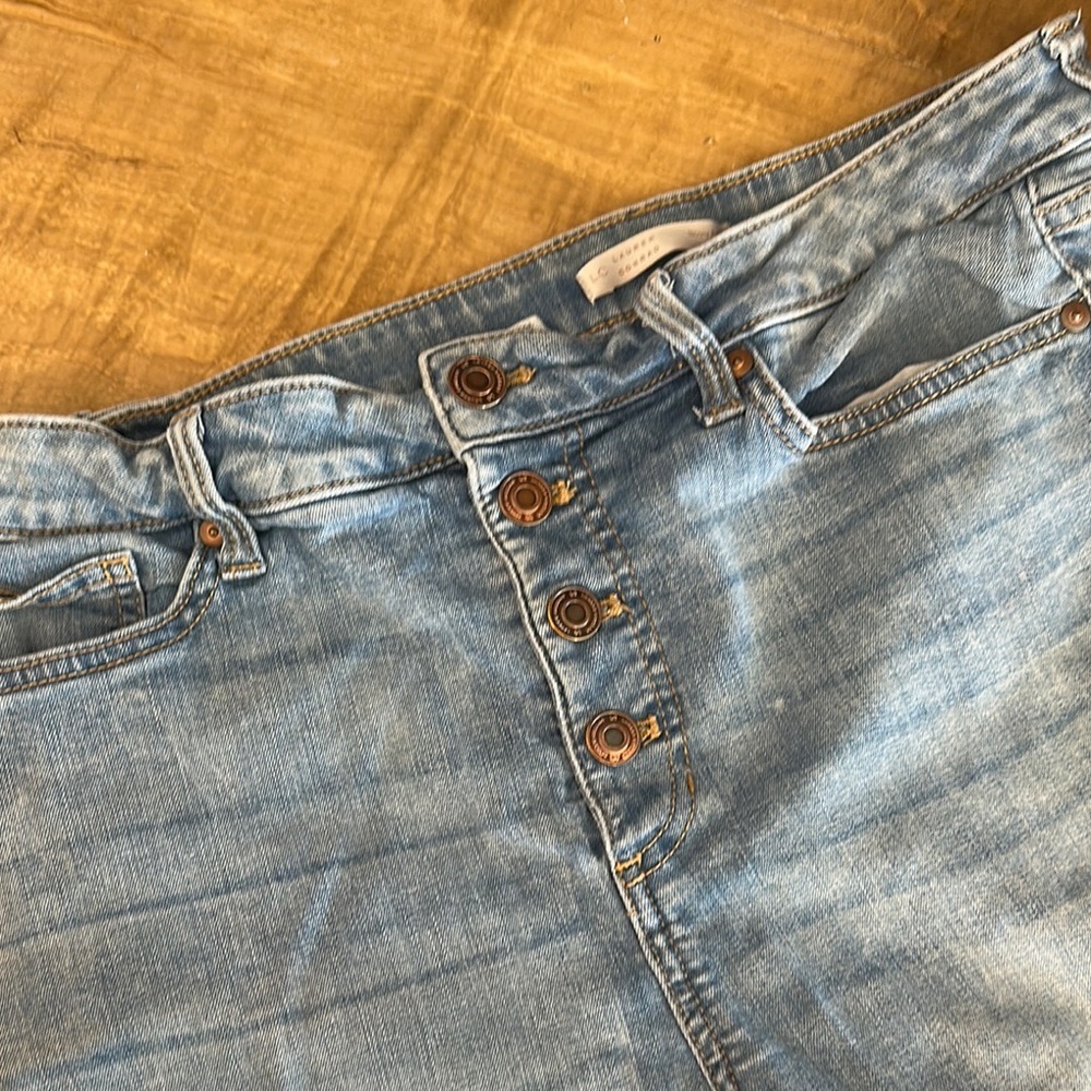 Women's Light Blue Jeans